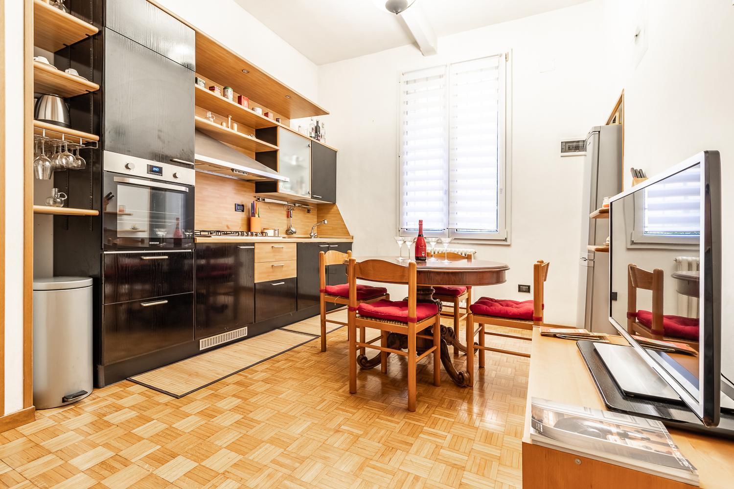 Spacious Apt With Kitchenette, Near Piazza Maggiore โบโลญญา ภายนอก รูปภาพ